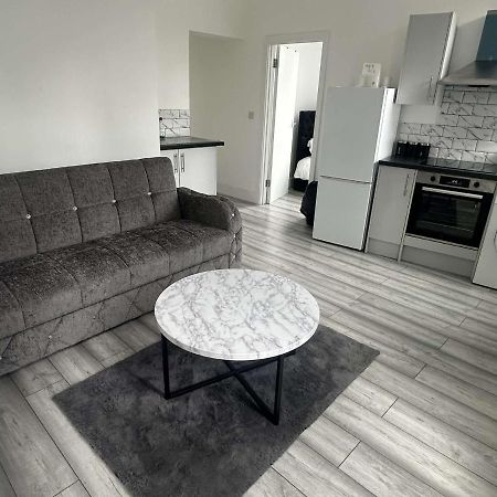Luton Town Centre Apartment Dış mekan fotoğraf